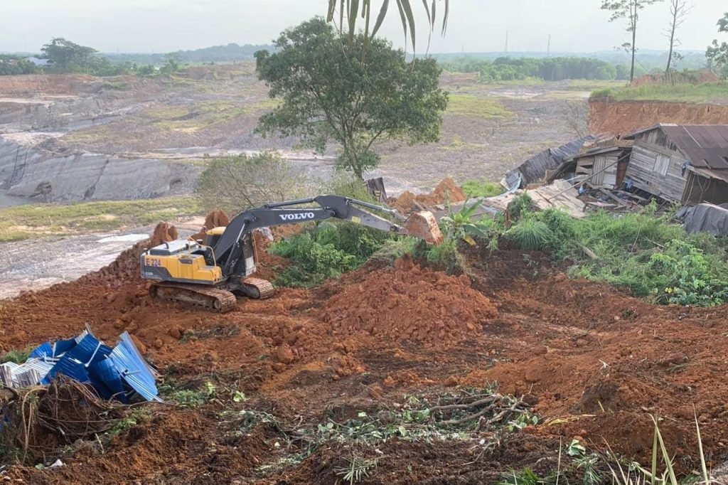 Tangani Jalan Longsor di Satui Barat, PT MJAB Kantongi Rekomendasi