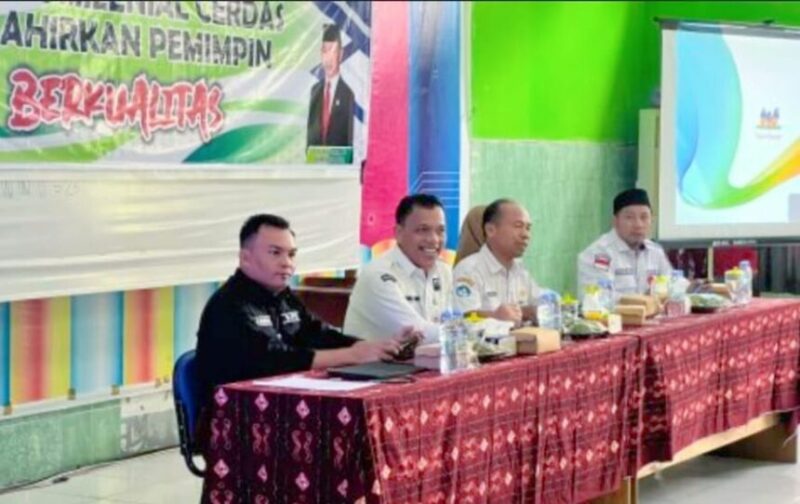 Pemkab Tanah Bumbu melalui Badan Kesatuan Bangsa dan Politik (Bakesbangpol) menggelar pendidikan politik bagi pemilih pemula. (foto: MC Tanbu)