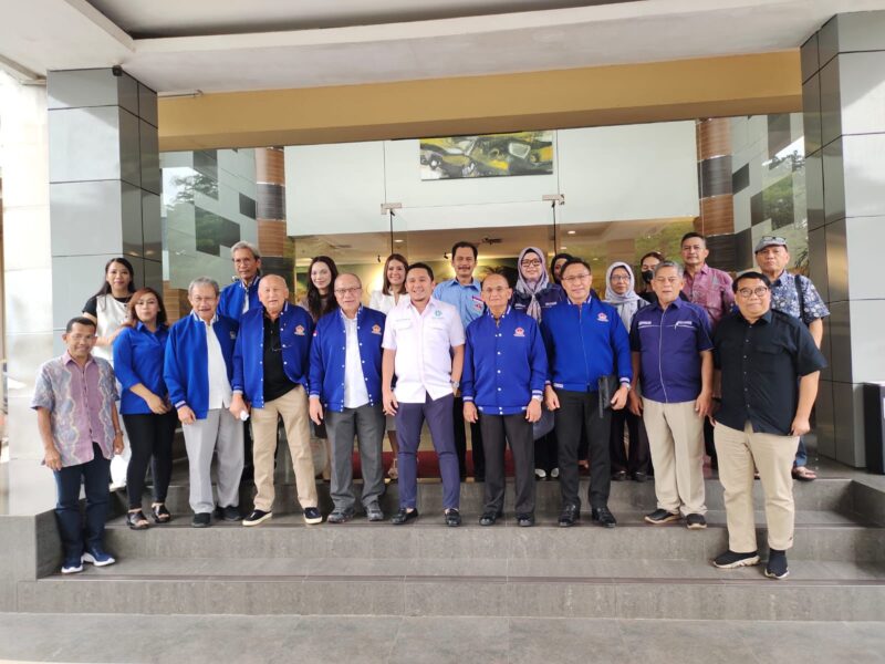 Ketua Umum HNSI Pusat Laksamana TNI (Purn) Sumardjono beserta Jajaran foto bersama dengan INKOPPAS dan INKONERA