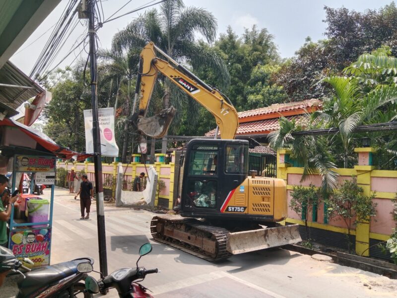 Foto: Kegiatan Pemasangan U-ditch di Warakas, Tanjung Priok, Jakarta Utara