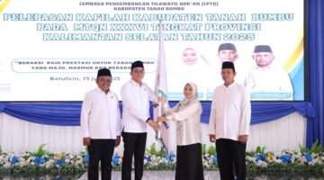 Bupati Andi Rudi Latif Lepas Kafilah MTQ: Jaga Kesehatan, Komunikasi, dan Niatkan Ibadah untuk Sukses Dunia Akhirat