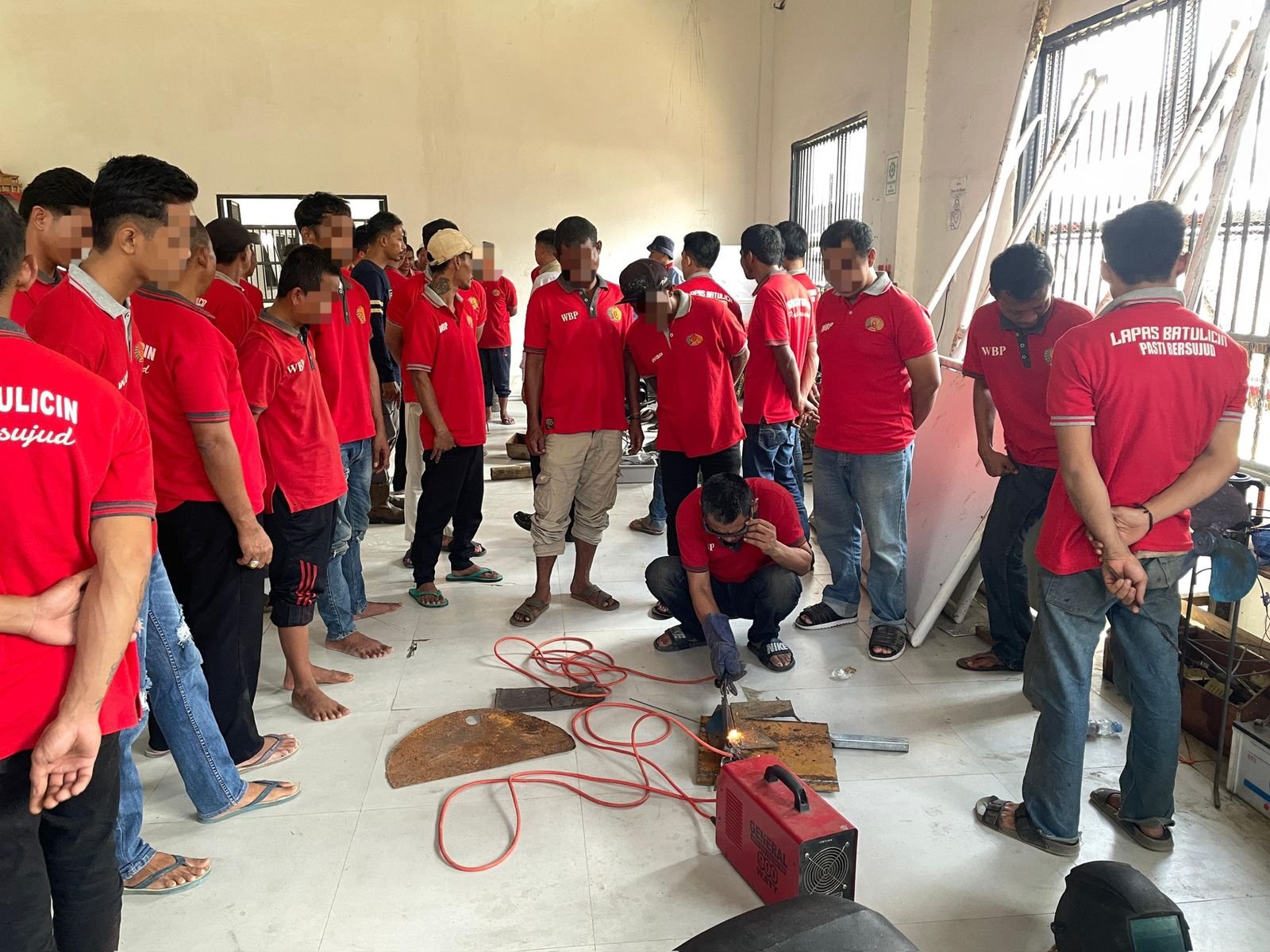 Warga Binaan Lapas Batulicin Ikuti Pelatihan Pengelasan