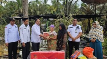 Kebakaran Ratakan Rumah di Manurung, Pemkab Tanah Bumbu Salurkan Bantuan