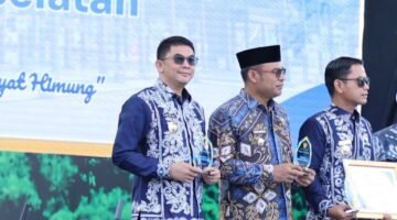 Terbaik ke-2 Se-Kalsel, Bupati Tanah Bumbu Terima Penghargaan Atas Capaian Realisasi Investasi