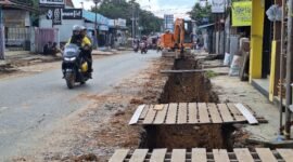Tanpa Rambu Keselamatan, Proyek Rekonstruksi Jalan Sekumpul 