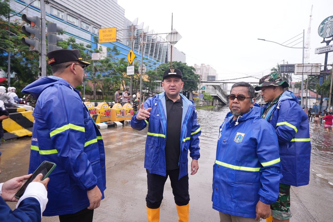 Forkopimko Jakarta Utara Monitor Genangan, Pompa Air Dimaksimalkan di Sejumlah Titik