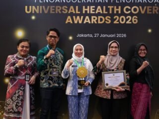 Bukti Nyata Komitmen Layanan Kesehatan, Tanah Bumbu Raih UHC Award 2026 Kategori Madya