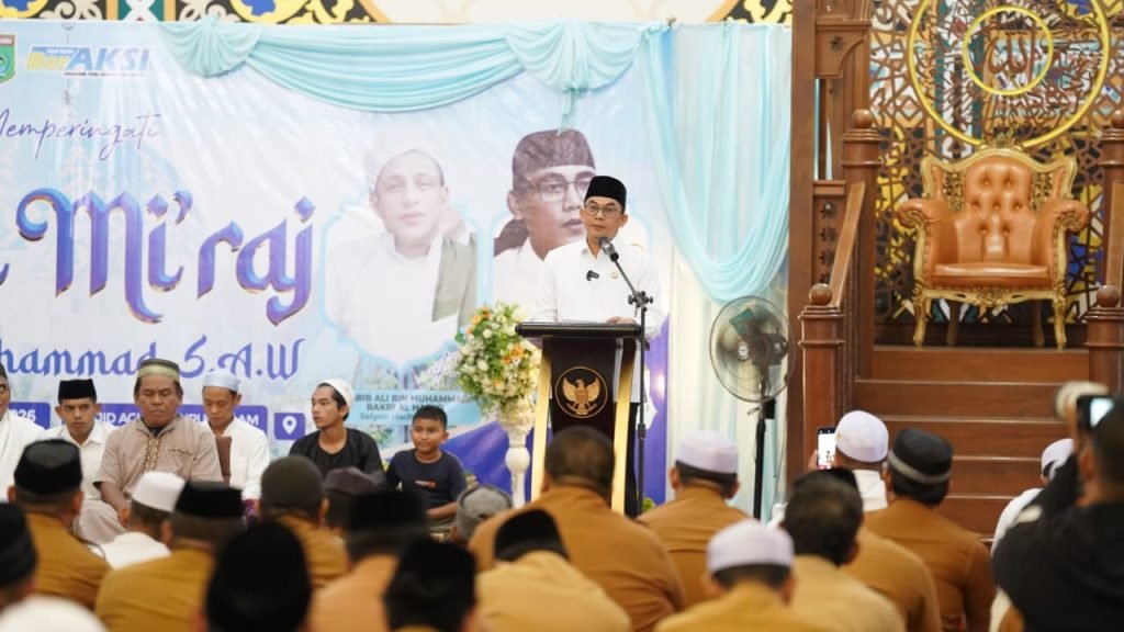 Peringati Isra Mi'raj di Masjid Agung Nurussalam, Bupati Tanbu Tekankan Integritas dan Kesejahteraan Masyarakat
