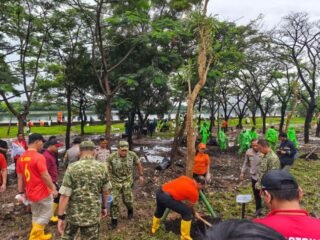 Cuaca Ekstrem, Kapolda-Pangdam Jaya Turun Tangan Bersih-bersih Danau Cincin