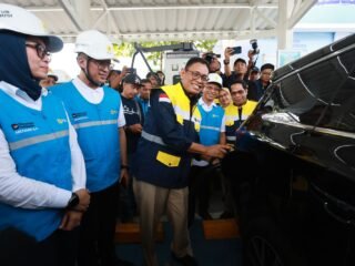 Puncak Arus Mudik, Kementrian ESDM dan PLN Cek Operasional SPKLU dalam Melayani Pemudik EV