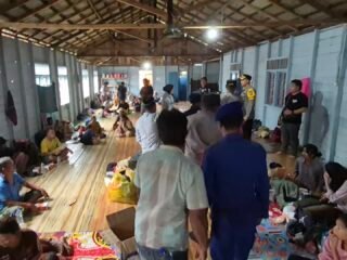 Ratusan Penumpang Terlantar di Pelabuhan ASDP Batulicin, Diduga Korban Oknum Nakal