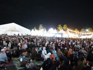 Ribuan Jamaah Padati Tabligh Akbar HUT ke-23 Tanbu, Ustadz Aa Hilman Fauzi Beri Pesan Menyejukkan