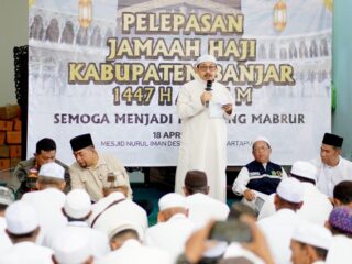 Wabup Banjar Lepas 671 Calon Jemaah Haji Tahun 2026