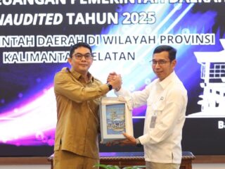 Jaga Transparansi Keuangan, Bupati Andi Rudi Latif Serahkan LKPD Unaudited 2025 ke BPK