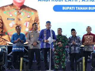 Andi Rudi Latif Resmi Buka Pesona Budaya Mappanre Ritasi’e