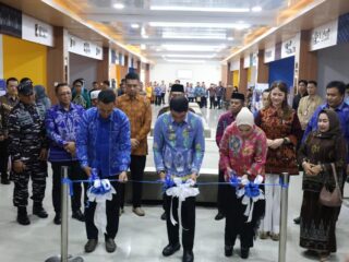 Resmikan Mal Pelayanan Publik, Bupati Andi Rudi Latif: Layanan Harus Cepat
