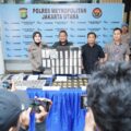 Tangkap Bandar dan Kurir Narkoba, Polrestro Jakut Amankan 276 Cadtridge Vape Etomidate