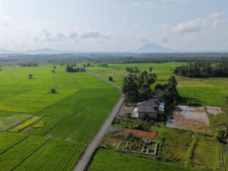 Infrastruktur Perdesaan, Bupati Andi Rudi Latif Aspal Jalan Sepunggur