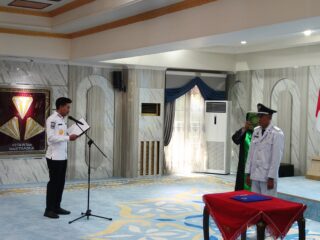Lantik PAW Kades Tambak Danau, Bupati Banjar; Percepat Pembangunan 