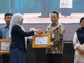 Sinergi Lingkungan Hidup, ULM Beri Penghargaan Bupati Tanah Bumbu