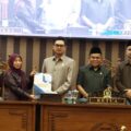 Sekda Yulian Herawati Sampaikan Raperda Perubahan Pajak Daerah ke DPRD