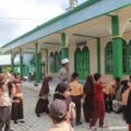 Tingkatkan Kenyamanan Ibadah, Halaman Masjid An Nur Dipasang Paving
