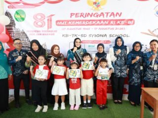 Cegah Stunting, Bunda PAUD Tanah Bumbu Bagikan Benih Sayuran