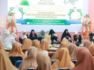 Keluarga Harmonis Jadi Fokus Utama Peringatan Maulid Nabi DWP Tanah Bumbu