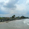 Lindungi Pesisir Kusan Hilir dari Abrasi, Pemkab Tanbu Salurkan Proyek Siring Laut 560 Meter