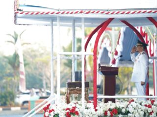 Upacara Penurunan Bendera HUT ke-81 RI di Tanah Bumbu Berlangsung Khidmat