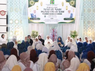 Gelar Maulid Nabi di Masjid Darul Azhar, BKMT Tanah Bumbu Dorong Penguatan Akhlak dan Silaturahmi
