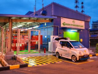 Inovasi Energi Bersih PLN Group Raih Empat Penghargaan ASEAN Energy Awards 2026